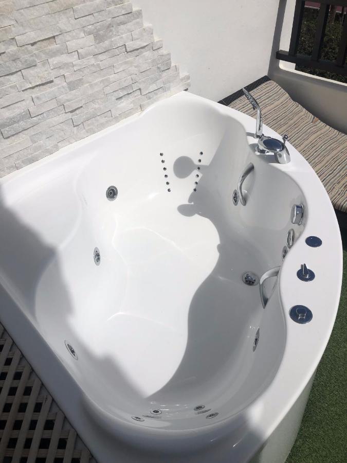 Lux&2Jacuzzi. New! Golden Mile Las Americas, Parque Santiago 2. Pool Heated Sea Water 2 Bdr Playa de las Américas Kültér fotó